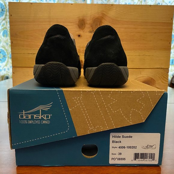 Dansko "Hilde Suede" casual shoes -- Size 39 -- $40 - Picture 8 of 15